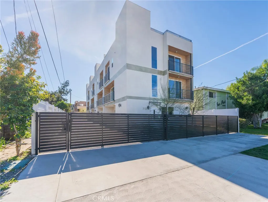 Additional image 60 of 714 N Chestnut Avenue, Los Angeles, CA 90042