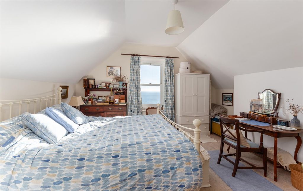 Additional image 13 of 5 bed property for saleBonchurch, Isle Of Wight PO38