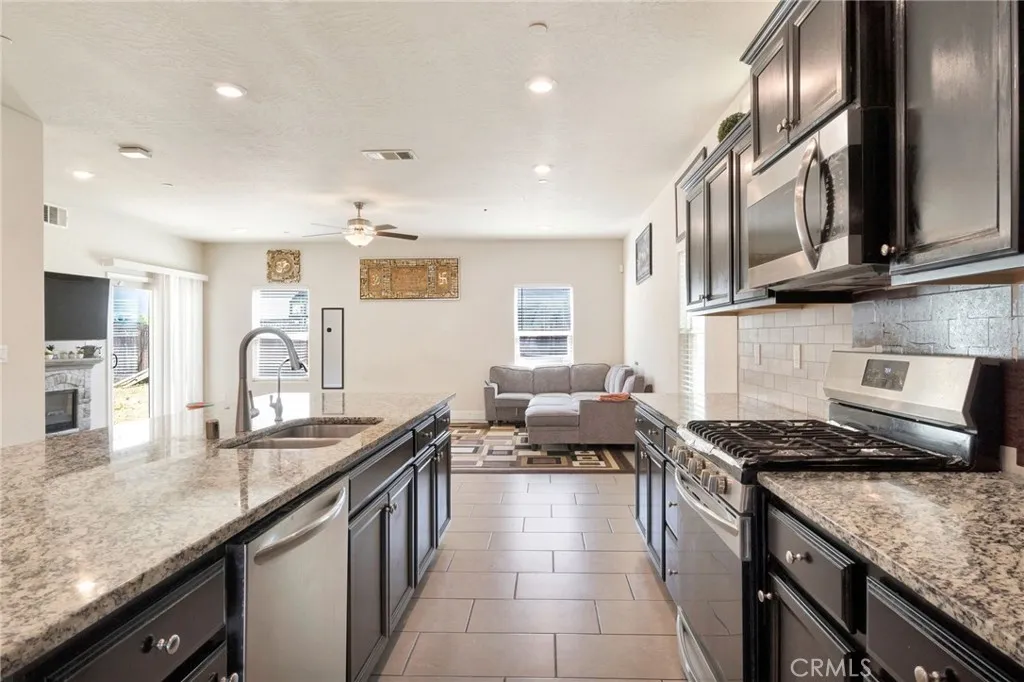 Additional image 53 of 5952 E Truman Ave, Fresno, CA 93727
