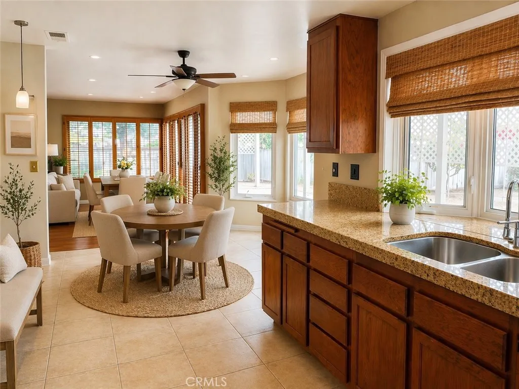 Additional image 5 of 117 E Yale Loop Unit 24, Irvine, CA 92604