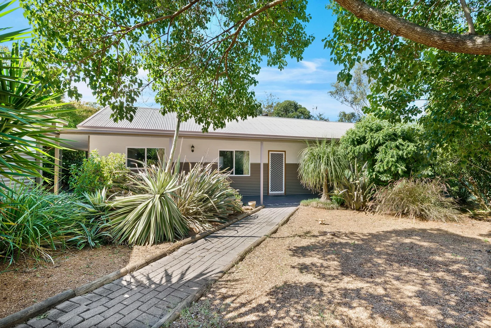 14D The Basin Road, St Georges Basin NSW 2540