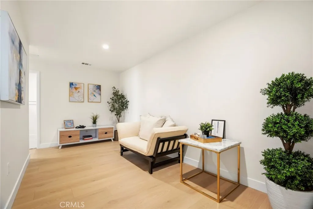 Additional image 57 of 5010 W Maurie Avenue, Santa Ana, CA 92703