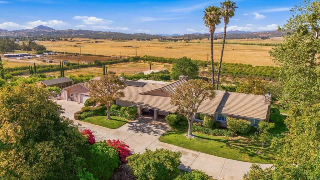 18131 Traylor Road, Ramona, CA 92065