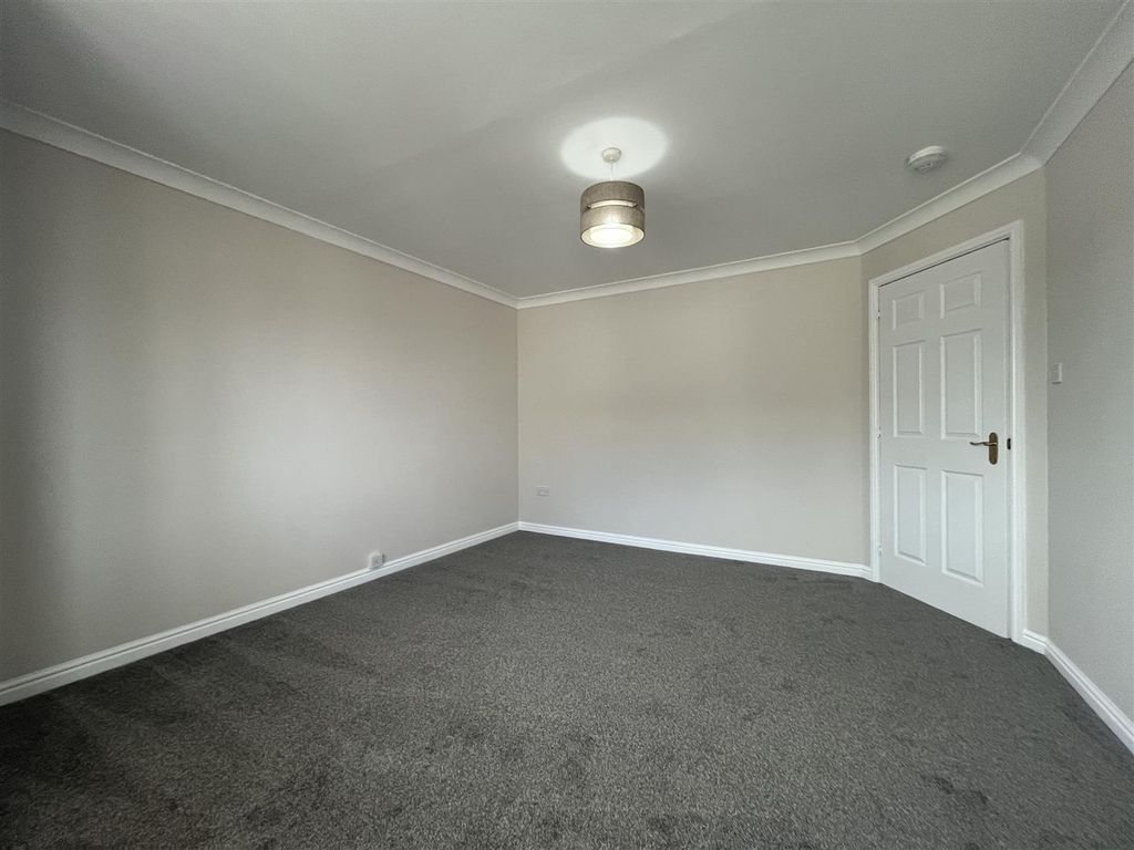Additional image 4 of 2 bed flat to rentCollinson View, Perth PH1