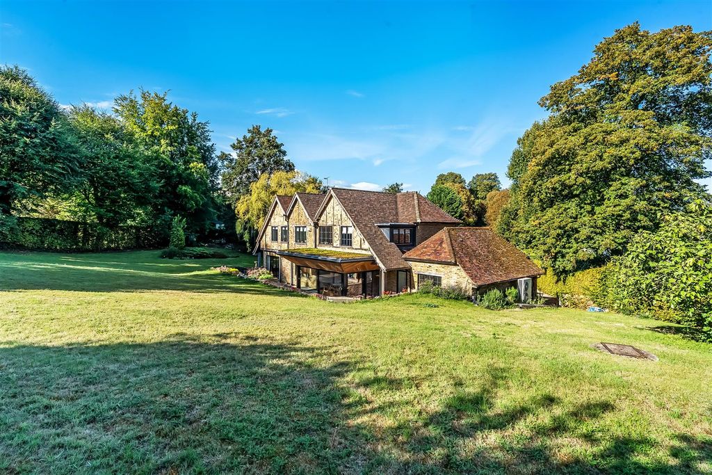 Additional image 38 of 5 bed detached house to rentGarden Close, Leatherhead KT22