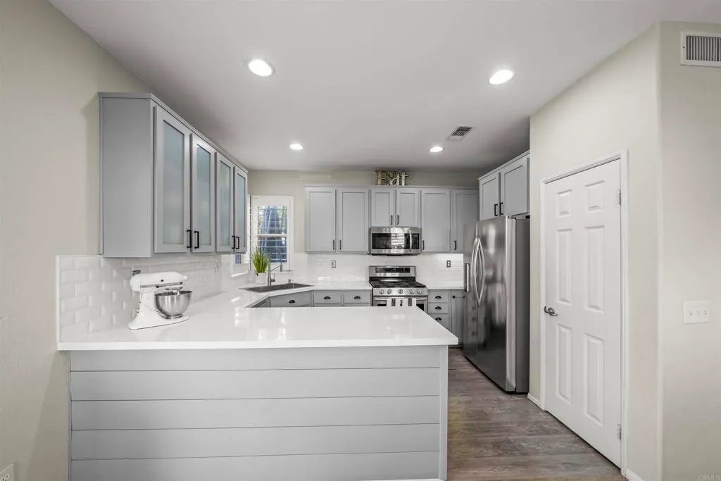 Additional image 82 of 2194 Honeybee Street, Chula Vista, CA 91915