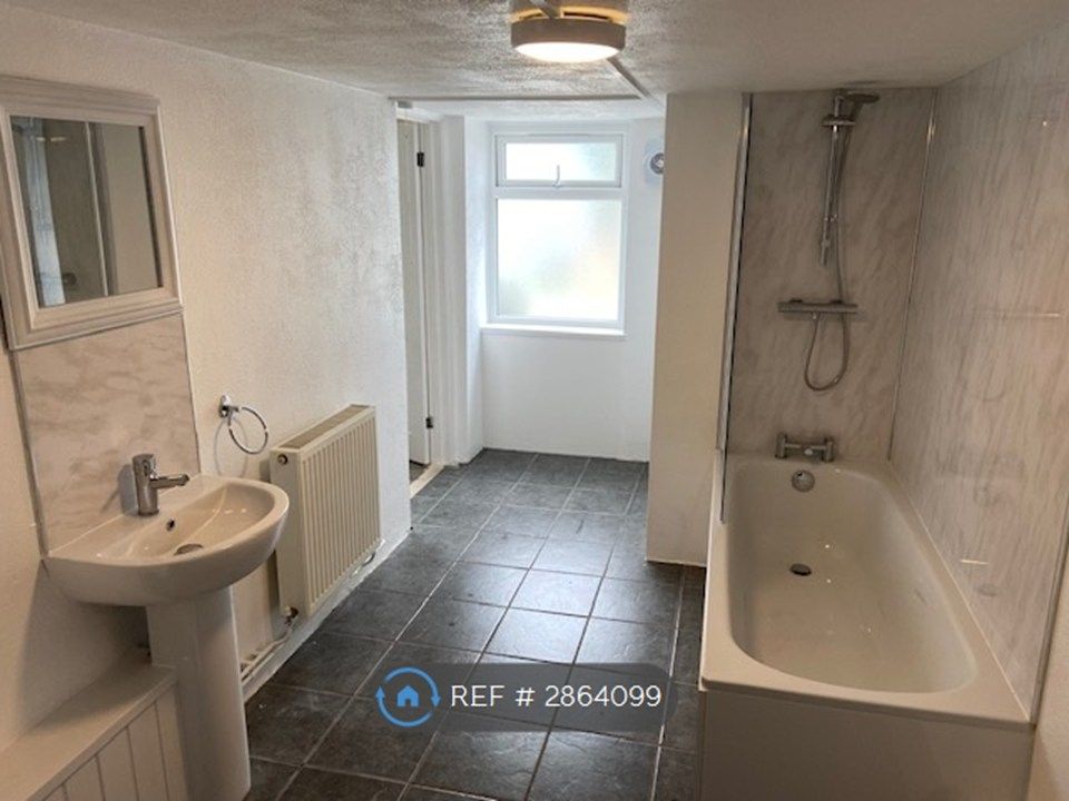 Additional image 5 of 1 bed flat to rentStation Road, Cardigan SA43