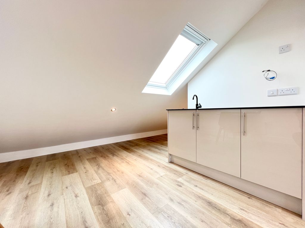 Additional image 6 of Room to rentPark Road, Ilford IG1
