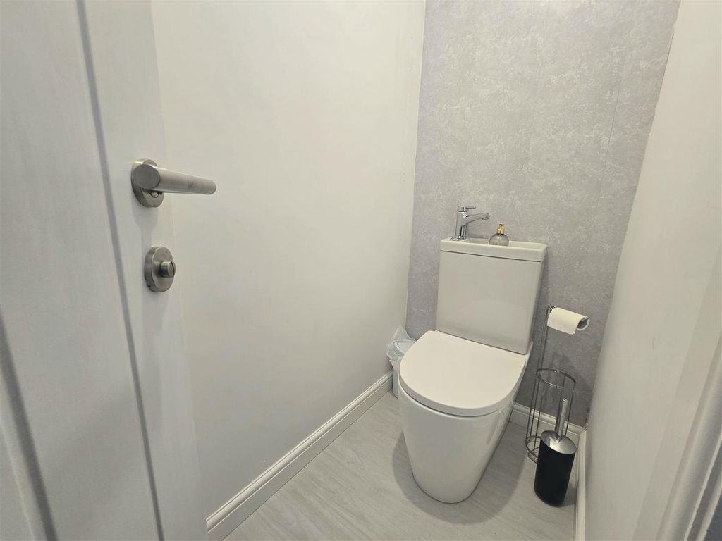 Additional image 10 of 7 bed detached house to rentChurch Lane, Middleton St. George, Darlington DL2