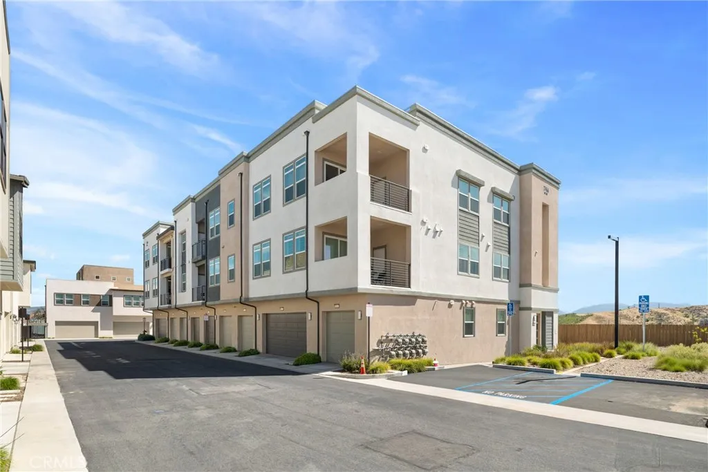 Additional image 46 of 27466 Mercantile Court Unit 204, Valencia, CA 91381