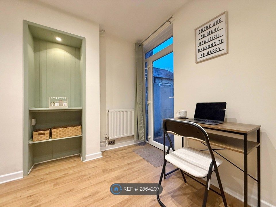 Additional image 7 of 2 bed semi-detached house to rentFoxhall Road, Ipswich IP3