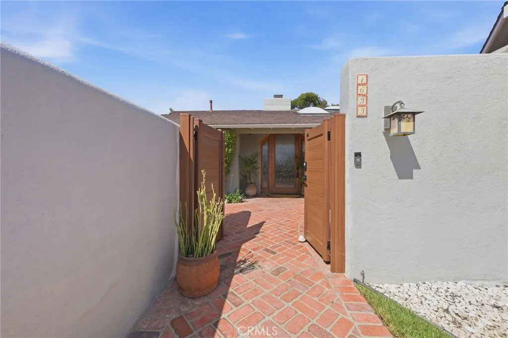 Additional image 77 of 1633 Santiago Dr, Newport Beach, CA 92660