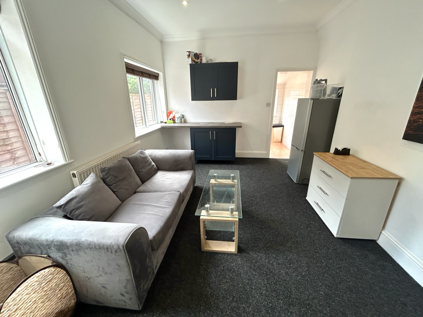 Additional image 2 of Room to rentWindsor Road, Bournemouth BH5