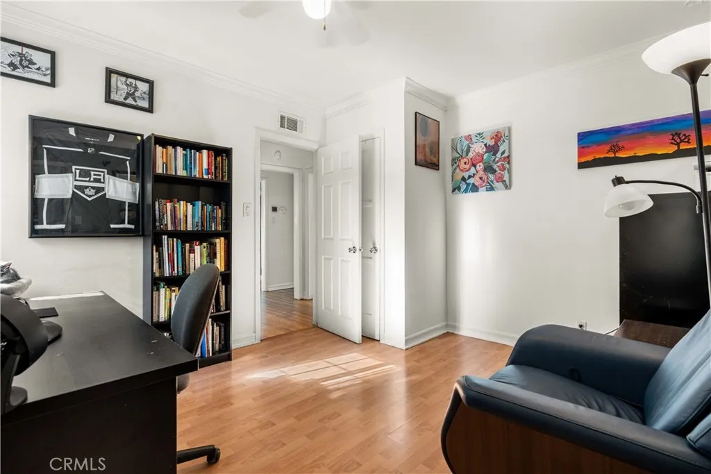 Additional image 43 of 17145 Strathern Street, Lake Balboa, CA 91406