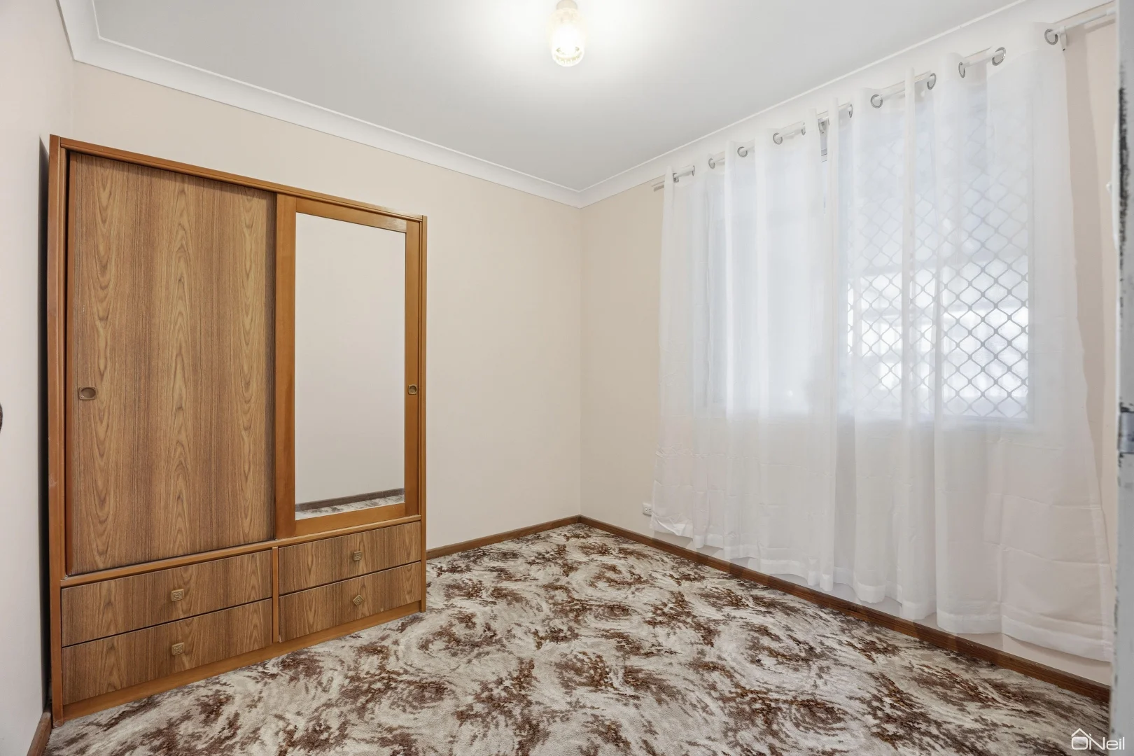Additional image 10 of 32 Redtingle Road, Camillo WA 6111