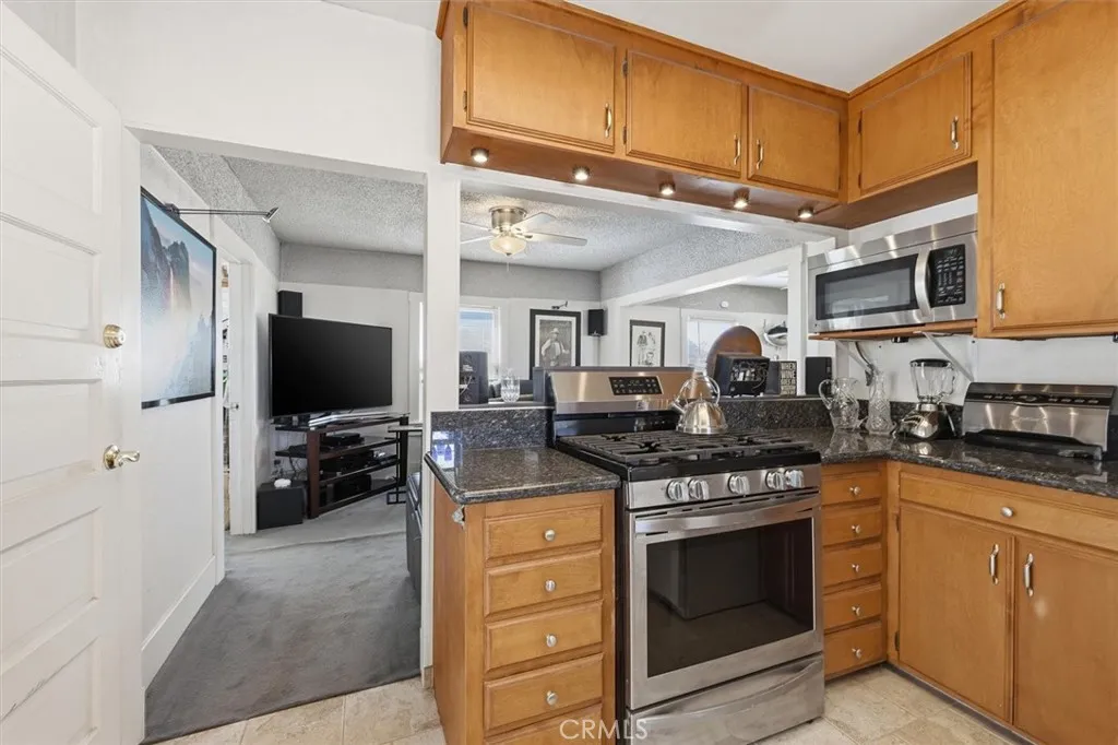 Additional image 8 of 610 Carnelian St, Redondo Beach, CA 90277