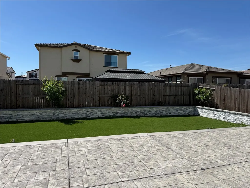 Additional image 10 of 855 Helmsley Dr, Vacaville, CA 95687