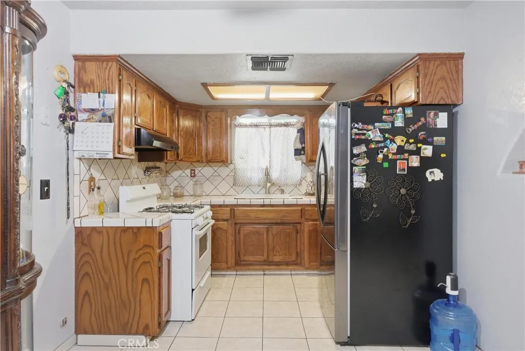 Additional image 9 of 381 B St, Arvin, CA 93203