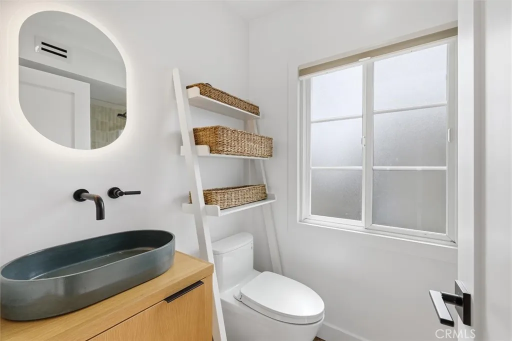 Additional image 54 of 11936 Gorham Ave, Los Angeles, CA 90049