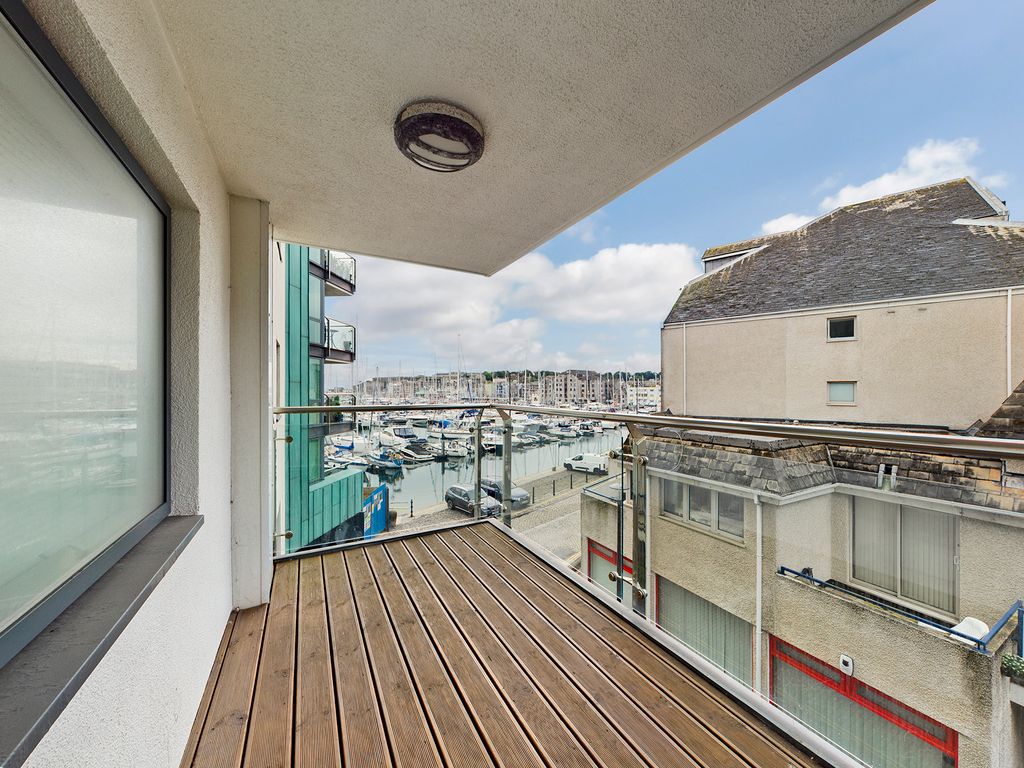 2 bed flat to rentHarbour Avenue, Sutton Harbour PL4 photo 4