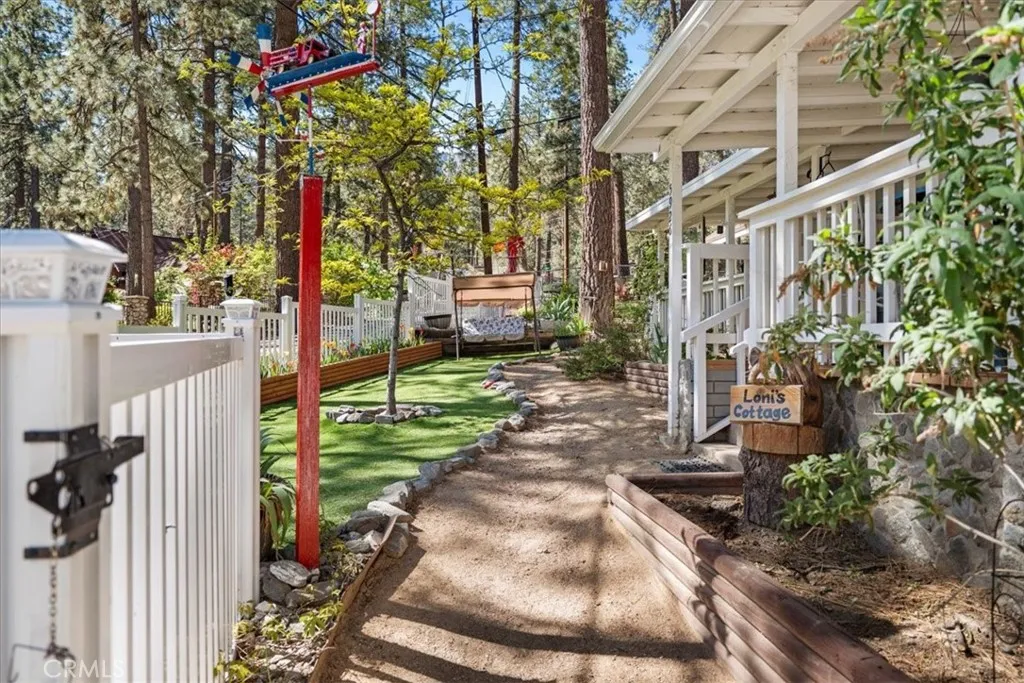 Additional image 3 of 5926 Willow St, Wrightwood, CA 92397