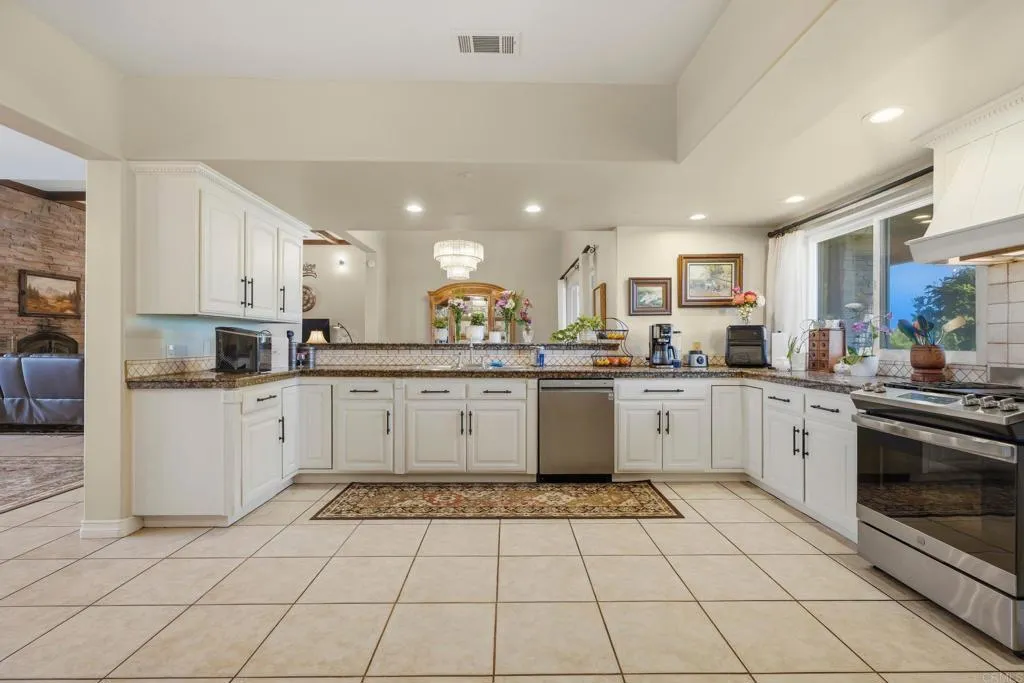 Additional image 80 of 18131 Traylor Road, Ramona, CA 92065