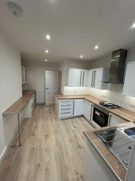 Clifton Road, Aberdeen AB24