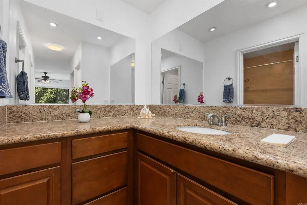 Additional image 15 of 333 Melrose Dr. Unit F, Vista, CA 92083