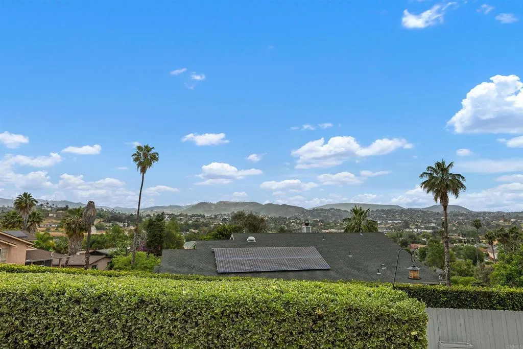 Additional image 6 of 220 Journeys End, Vista, CA 92083