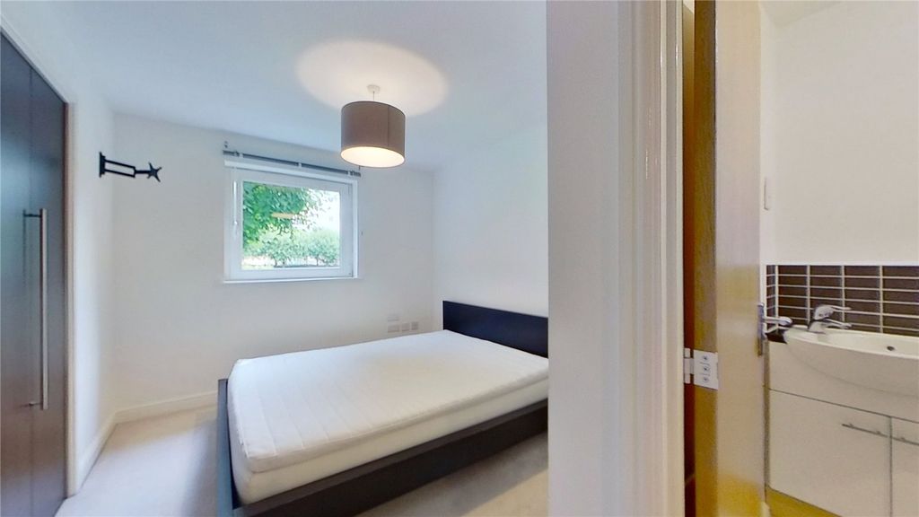 Additional image 10 of 2 bed flat to rentKenley Road, Renfrew, Renfrewshire PA4