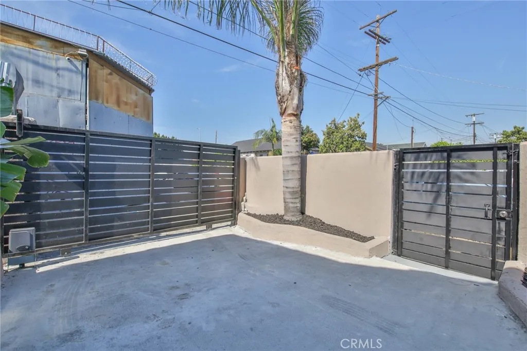 Additional image 41 of 1712 E 57th St, Los Angeles, CA 90058