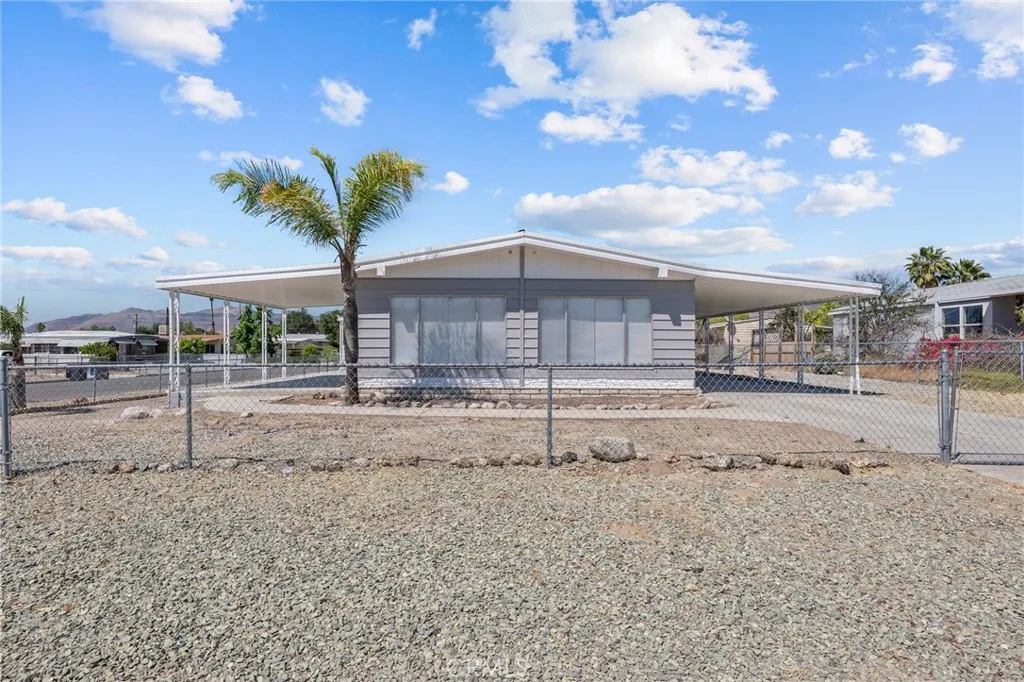 Additional image 2 of 44732 Cornish Ave, Hemet, CA 92544