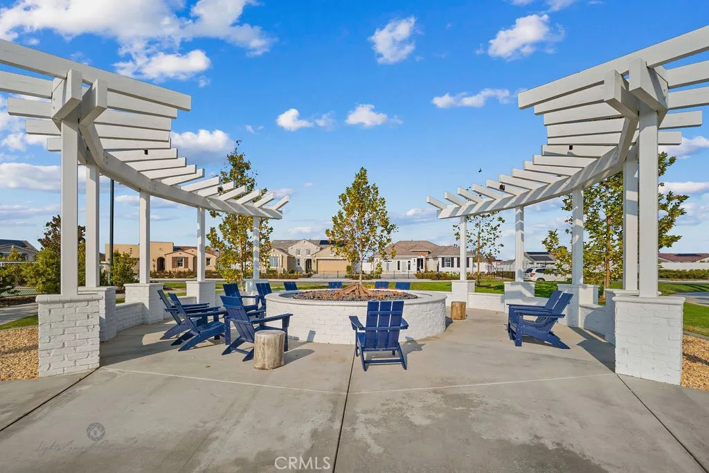 1705 Brickhill Court, Bakersfield, CA 93311