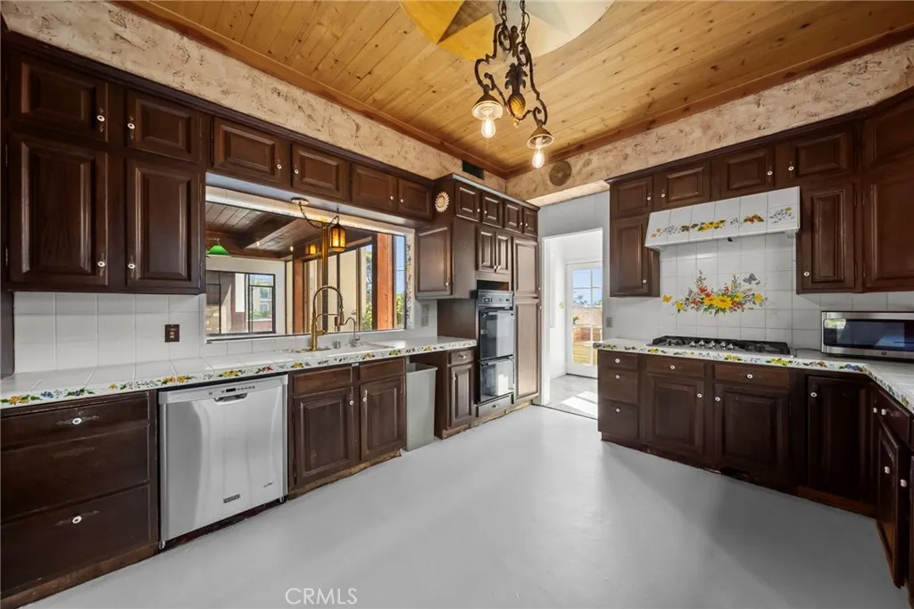 Additional image 90 of 98 Via Monte Doro, Redondo Beach, CA 90277