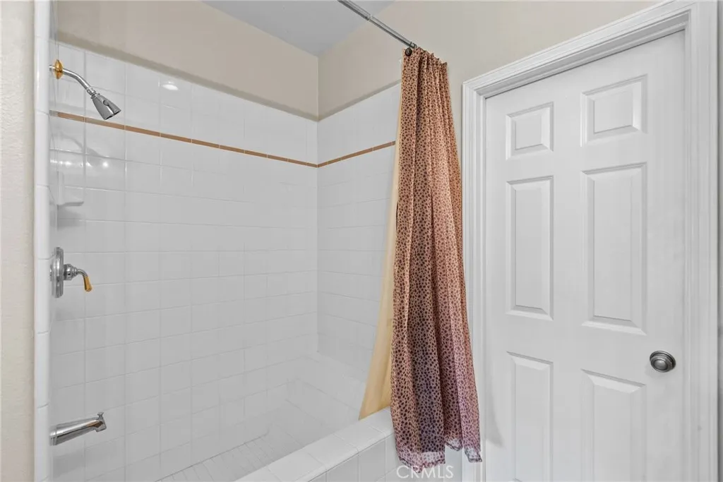 Additional image 64 of 24012 Brideport Lane Unit 12, Valencia, CA 91355