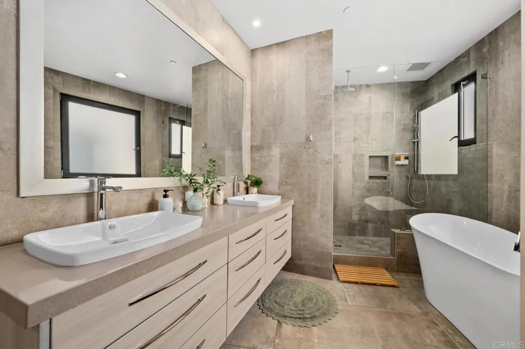 Additional image 25 of 907 S Tremont Street, Oceanside, CA 92054