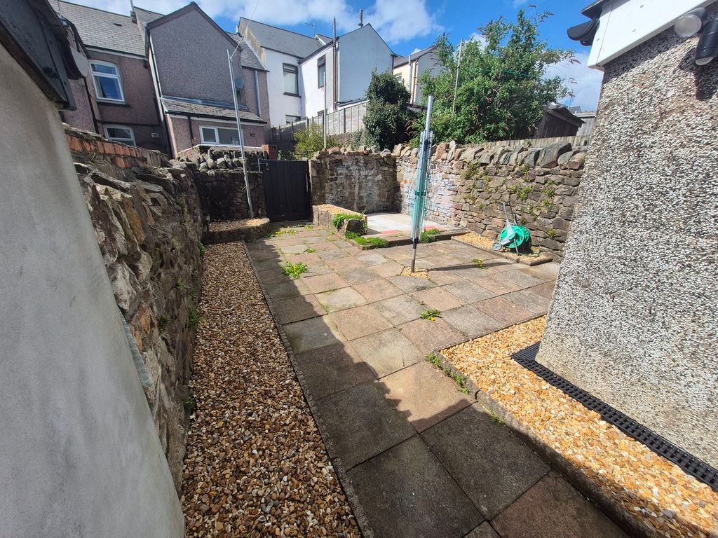 Additional image 24 of 3 bed terraced house to rentJohn Street, Pontypool NP4