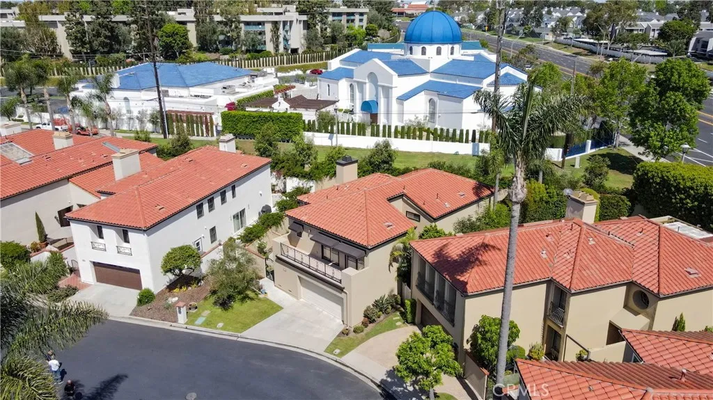 5755 Avenida Estoril, Long Beach, CA 90814