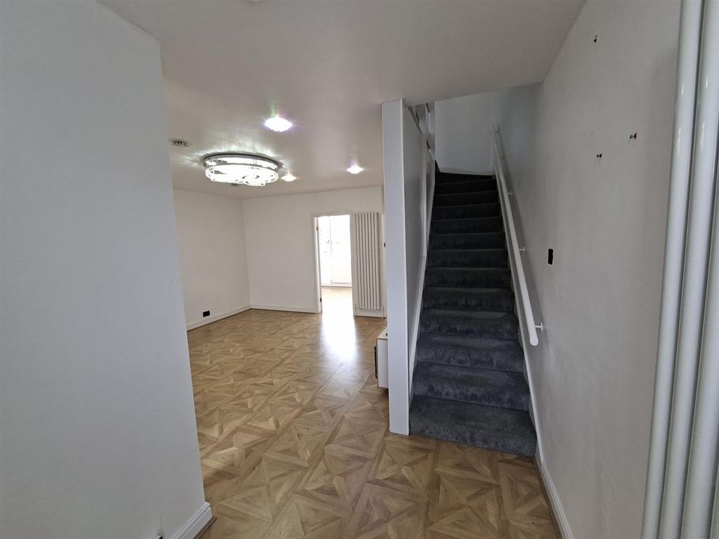 Additional image 18 of 5 bed terraced house to rentBramall Court, Peterborough PE3