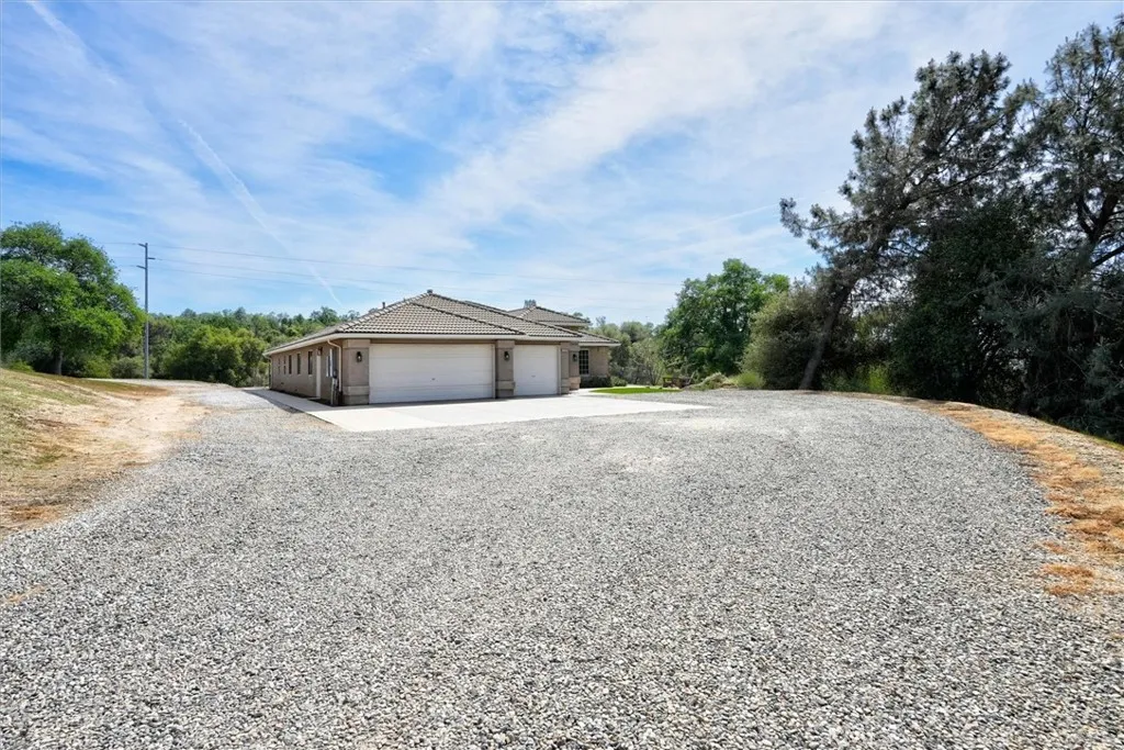 Additional image 4 of 47482 Veater Ranch Rd, Coarsegold, CA 93614