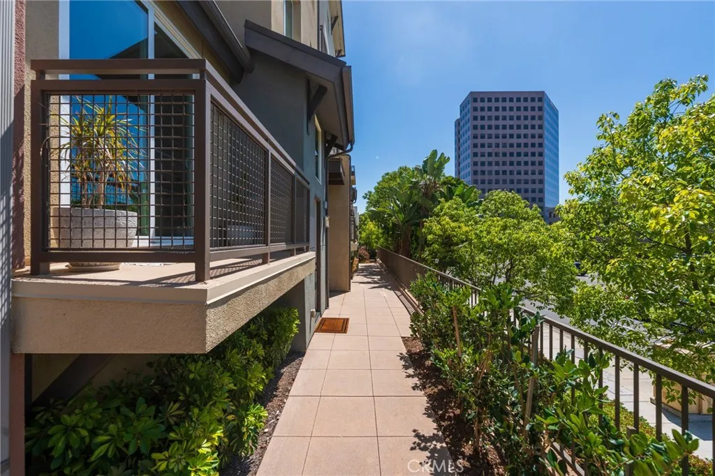 Additional image 50 of 81 Waldorf, Irvine, CA 92612