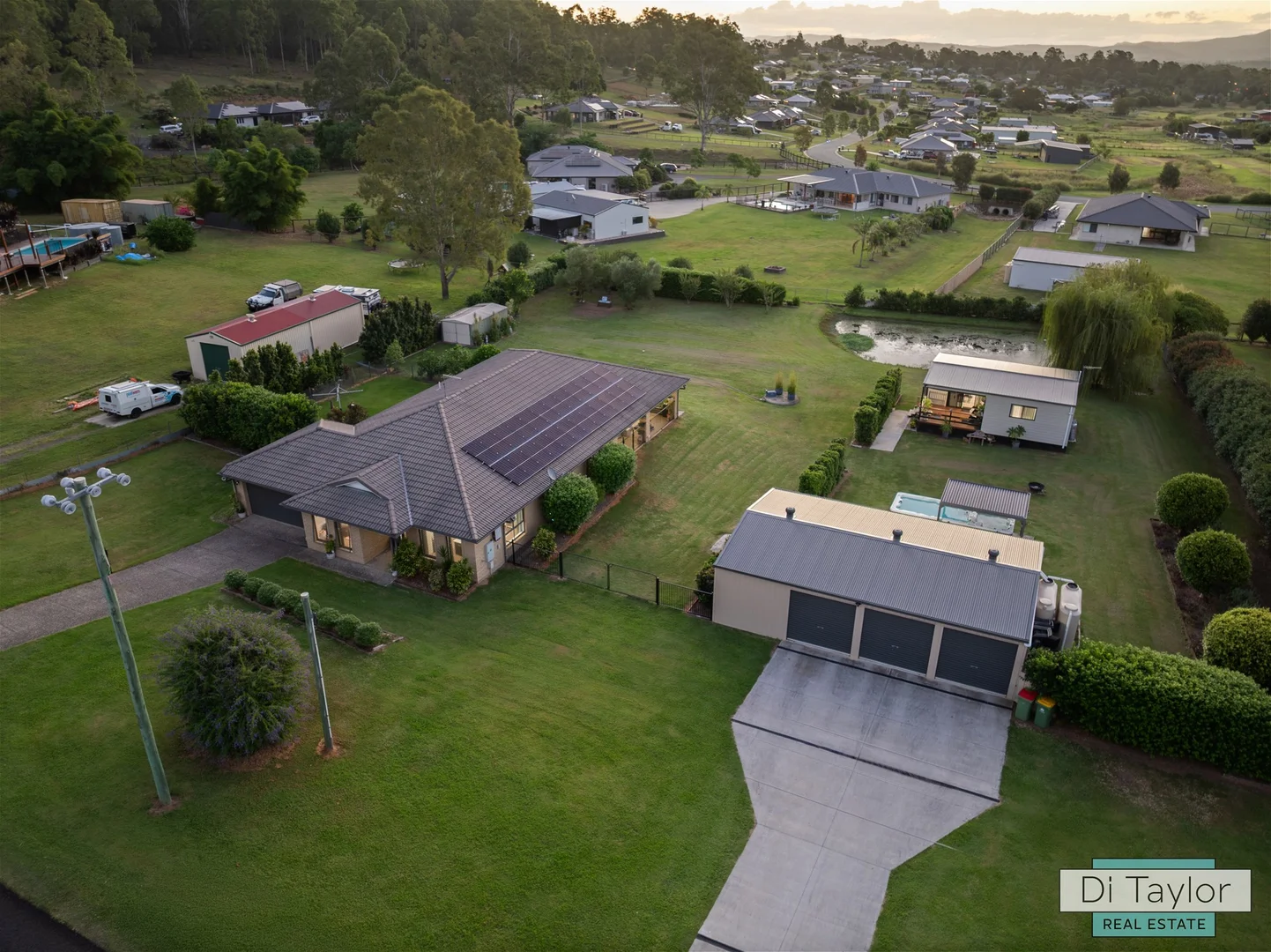 260-264 Bamboo Drive, Woodhill QLD 4285