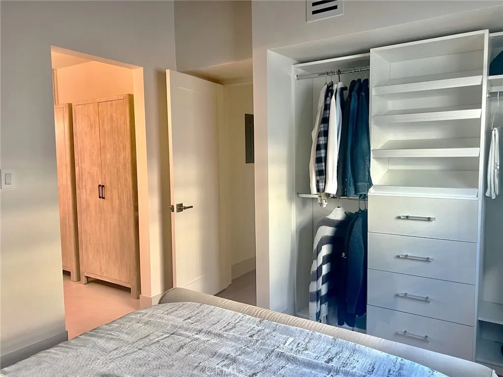 Additional image 19 of 24 Saratoga, Newport Beach, CA 92660