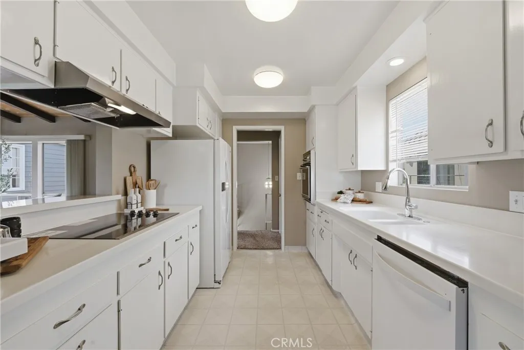 Additional image 40 of 5916 E The Toledo, Long Beach, CA 90803