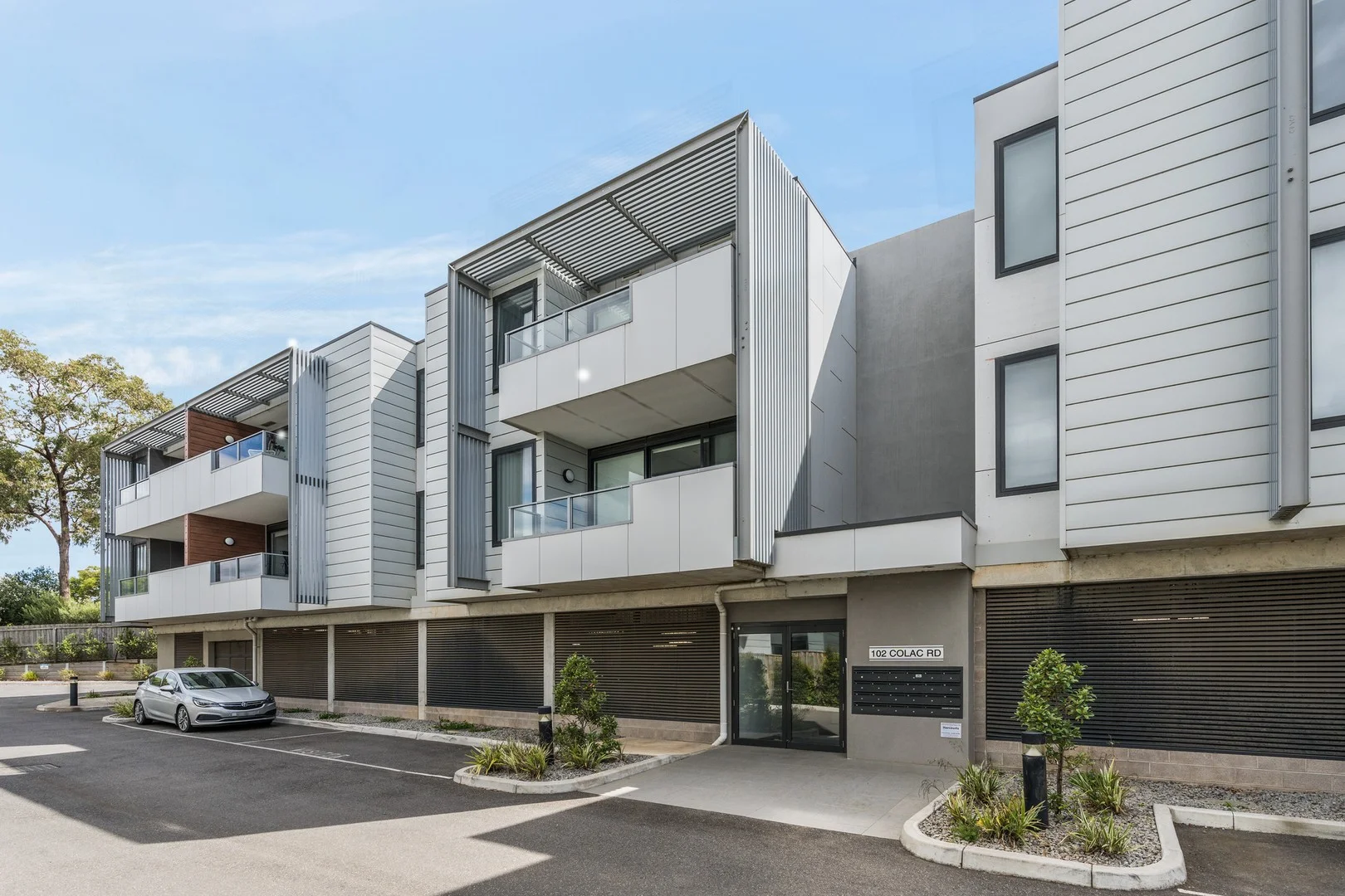 17/102 Colac Road, Highton VIC 3216