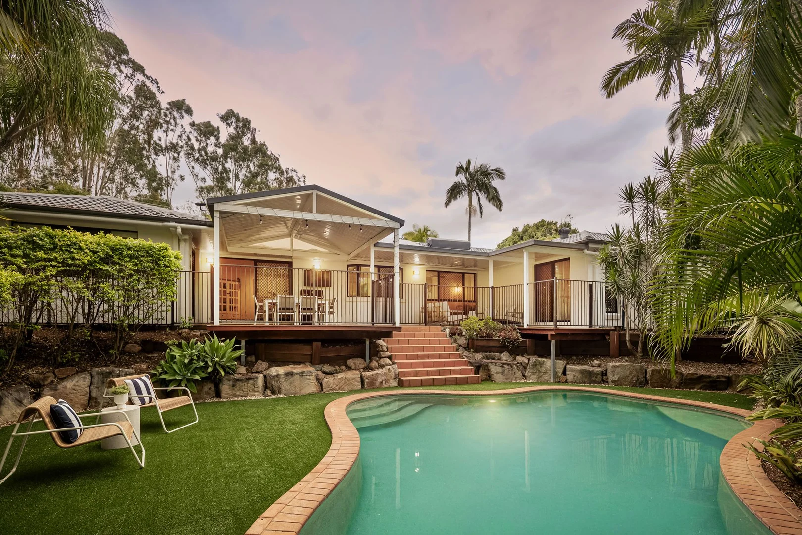 26 Oldfield Place, Brookfield QLD 4069