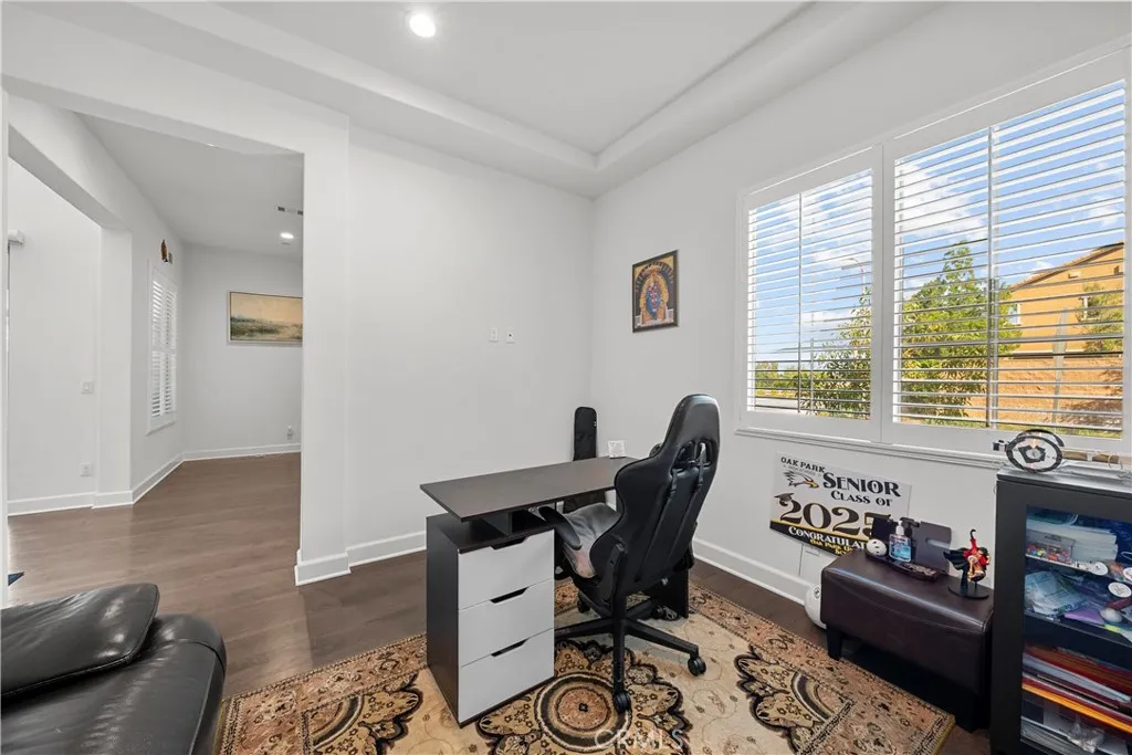 Additional image 29 of 8327 N Mariposa Court, Canoga Park, CA 91304
