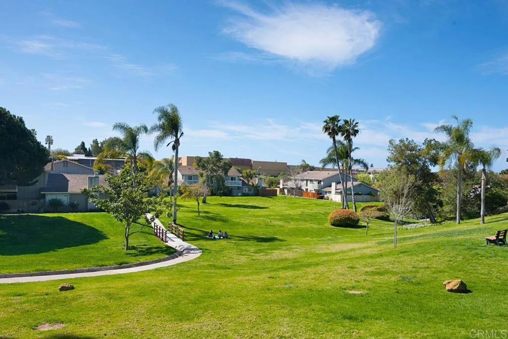 405 Requeza Street Unit H9, Encinitas, CA 92024