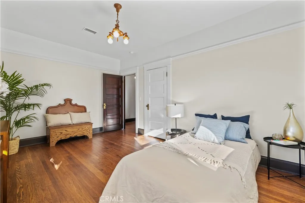 Additional image 115 of 525 Nolden St, Los Angeles, CA 90042