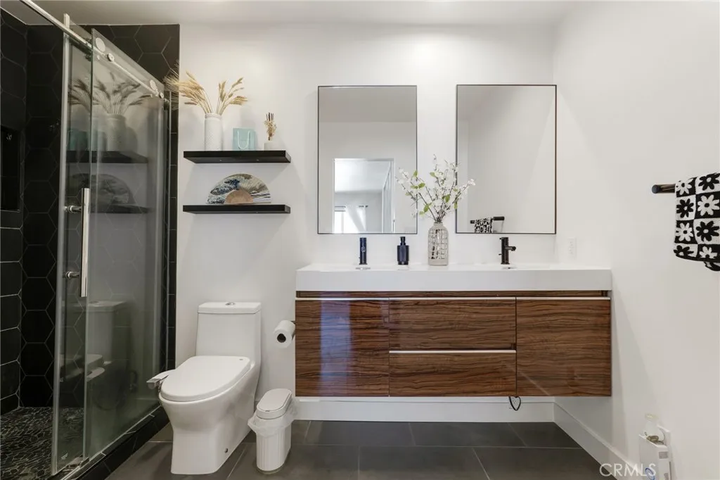 Additional image 14 of 5232 Corteen pl Unit 17, Valley Village, CA 91607